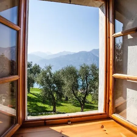 Rustiko-landhaus Mit Infinity-pool Und Seeblick Casa vacanze Malcesine